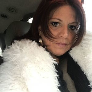 Meet your Posher, Debra